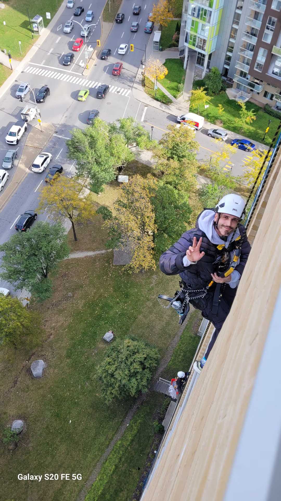 Post-Construction Window Cleaning: What Contractors Need to Know